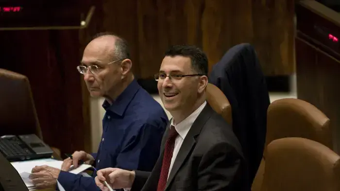 גדעון סער, עוזי לנדאו גדעון סער, עוזי לנדאו