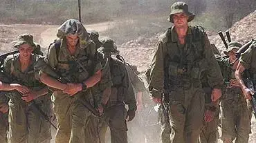 חיילי צנחנים בסיום מסע כומתה חיילי צנחנים בסיום מסע כומתה