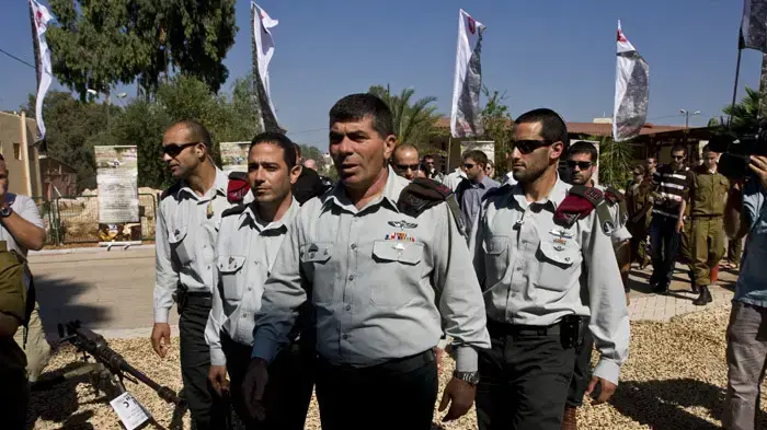 גבי אשכנזי בגיוס חטיבת כפיר גבי אשכנזי בגיוס חטיבת כפיר