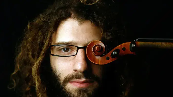 מתי הדואט עם קרלה? גריילסאמר מתי הדואט עם קרלה? גריילסאמר