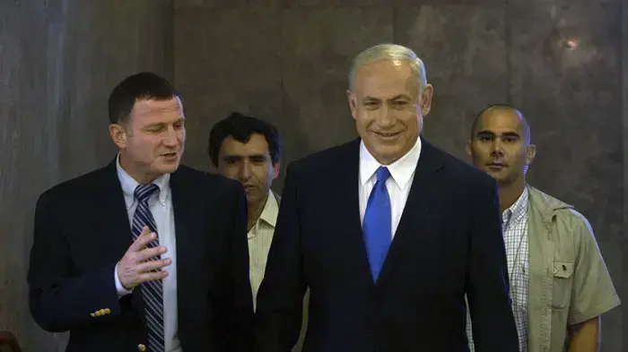 בנימין נתניהו בישיבת ממשלה בנימין נתניהו בישיבת ממשלה
