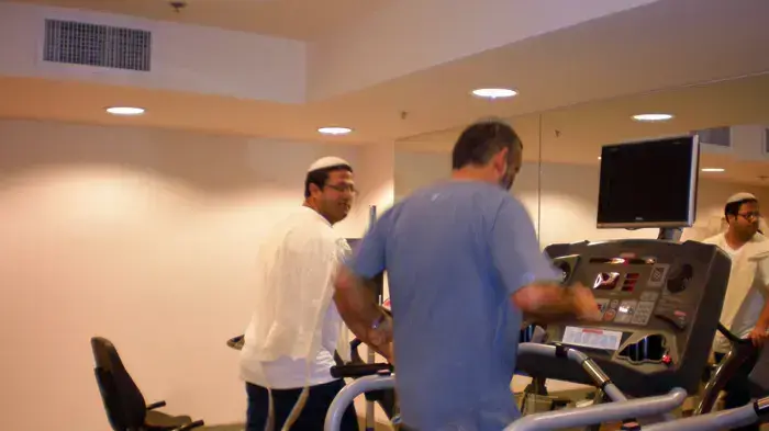 ח"כ מיכאל בן ארי מתאמן במכון הכושר של הכנסת ח"כ מיכאל בן ארי מתאמן במכון הכושר של הכנסת