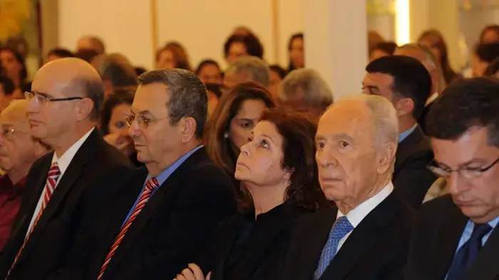 יובל רבין, שמעון פרס, דליה רבין ואהוד ברק בטקס הזיכרון לרצח רבין בבית הנשיא יובל רבין, שמעון פרס, דליה רבין ואהוד ברק בטקס הזיכרון לרצח רבין בבית הנשיא