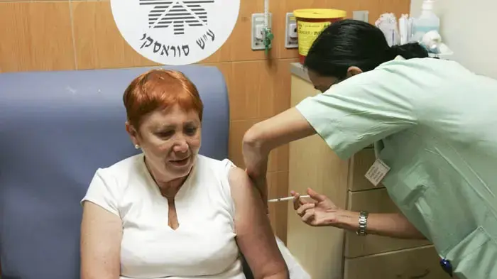 מבצע חיסונים נגד שפעת החזירים באיכילוב נובמבר 2009 מבצע חיסונים נגד שפעת החזירים באיכילוב נובמבר 2009