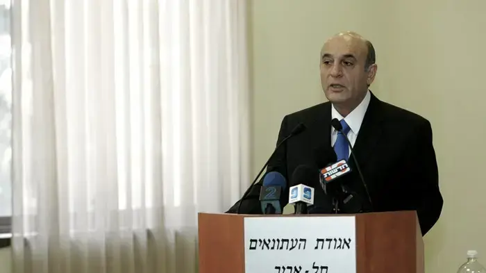 שאול מופז מציג את תכניתו להסדר מדיני נובמבר 2009 שאול מופז מציג את תכניתו להסדר מדיני נובמבר 2009
