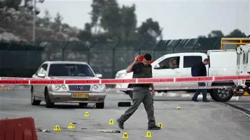 פיגוע דקירה בקריית ארבע נובמבר 2009 פיגוע דקירה בקריית ארבע נובמבר 2009