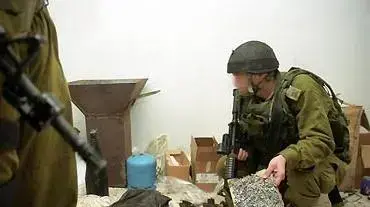 מעבדת נפץ במחנה בפליטים עסכר מעבדת נפץ במחנה בפליטים עסכר