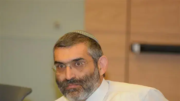 מיכאל בן ארי בועדת הפנים של הכנסת דצמבר 2009 מיכאל בן ארי בועדת הפנים של הכנסת דצמבר 2009