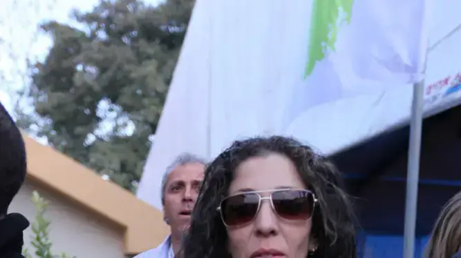 קרן נויבך קרן נויבך
