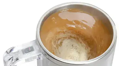 כוס המערבבת את עצמה כוס המערבבת את עצמה