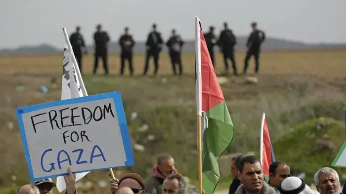 הפגנת ערביי ישראל במחסום ארז הפגנת ערביי ישראל במחסום ארז
