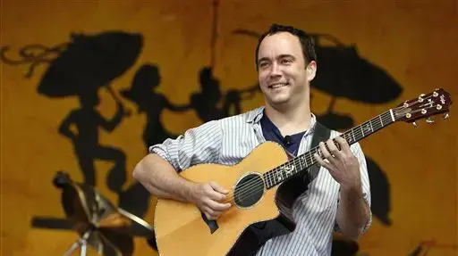 הוא מגיע. דייב מת'יוז הוא מגיע. דייב מת'יוז