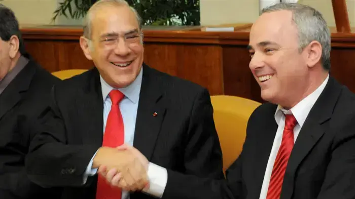 הקבינט החברתי -כלכלי הכנס בראשות שר האוצר ובהשתתפות מזכ"ל ה-OECD אנחל גוריה , ינואר 2010