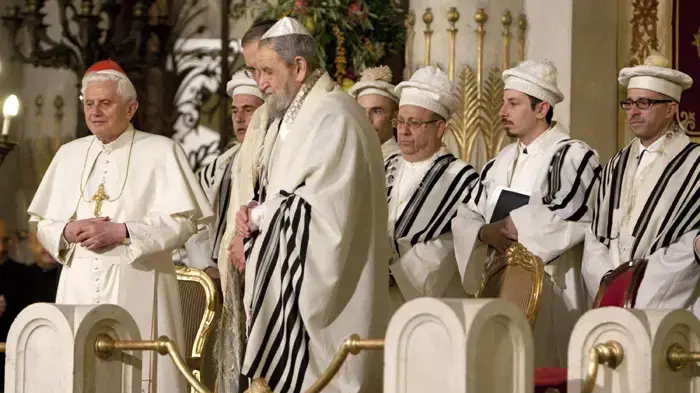 ביקור האפיפיור בבית הכנסת ברומא ביקור האפיפיור בבית הכנסת ברומא