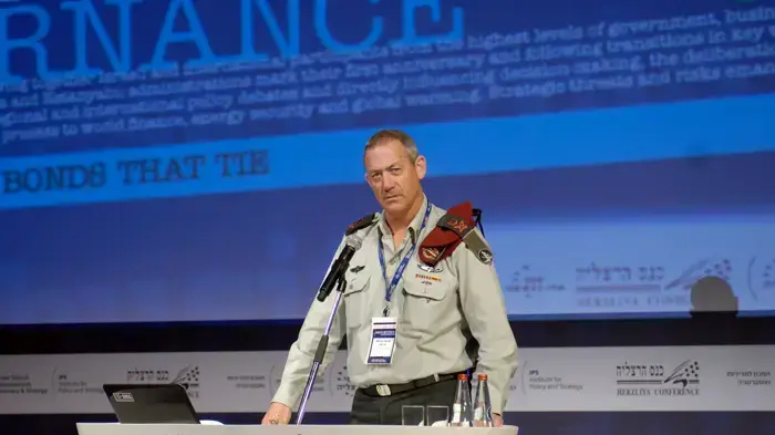 בני גנץ בכנס הרצליה העשירי של המרכז הבינתחומי הרצליה- ינואר 2010 בני גנץ בכנס הרצליה העשירי של המרכז הבינתחומי הרצליה- ינואר 2010