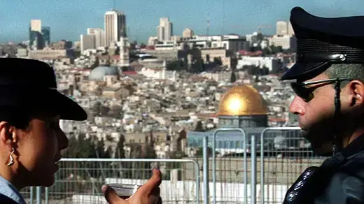 שוטרים בהר הבית לקראת המילניום שוטרים בהר הבית לקראת המילניום