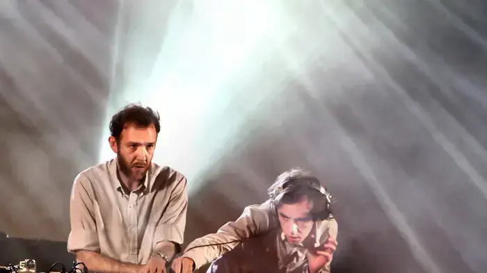 וולקאם. 2many djs בפעולה וולקאם. 2many djs בפעולה