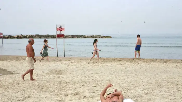 חוף הים בתל אביב פברואר 2010 חוף הים בתל אביב פברואר 2010