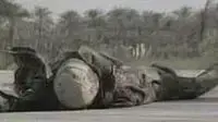 גופת חייל אמריקאי בנאסריה (אל גזירה) גופת חייל אמריקאי בנאסריה (אל גזירה)