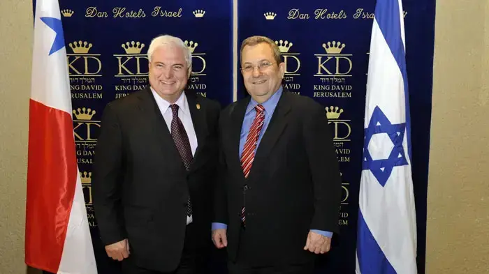 שר הביטחון, אהוד ברק, בפגישה עם נשיא פנמה, ריקרדו מרטינלי- מרץ 2010 שר הביטחון, אהוד ברק, בפגישה עם נשיא פנמה, ריקרדו מרטינלי- מרץ 2010