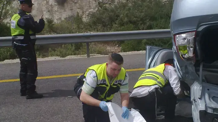 תאונה קטלנית בכביש 6 מחלף נחשונים נערה בת 14 נהרגה בהתהפכות רכב- מרץ 2010 תאונה קטלנית בכביש 6 מחלף נחשונים נערה בת 14 נהרגה בהתהפכות רכב- מרץ 2010