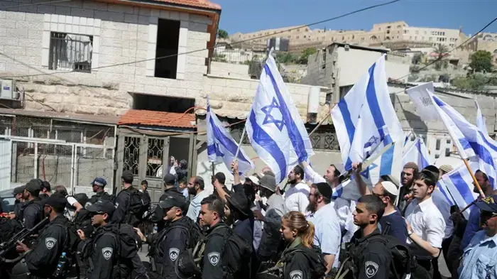 צעדת הימין היום בכפר סילוואן ביוזמתם של איתמר בן גביר וברוך מרזל- אפריל 2010 