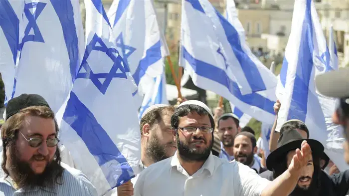 צעדת הימין היום בכפר סילוואן ביוזמתם של איתמר בן גביר וברוך מרזל- אפריל 2010 צעדת הימין היום בכפר סילוואן ביוזמתם של איתמר בן גביר וברוך מרזל- אפריל 2010