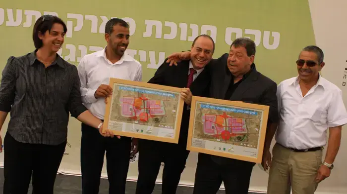 טקס חנוכת פארק התעסוקה "עידן הנגב" עם סילבן שלום ובנימין בן אליעזר- אפריל 2010 טקס חנוכת פארק התעסוקה "עידן הנגב" עם סילבן שלום ובנימין בן אליעזר- אפריל 2010