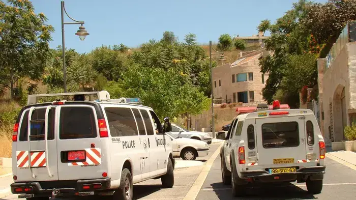 חבית חשודה בשכונת בית וגן בירושלים- יוני 2010 חבית חשודה בשכונת בית וגן בירושלים- יוני 2010
