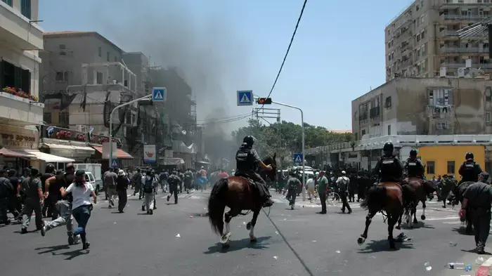 הפגנת חרדים ביפו יוני 2010 הפגנת חרדים ביפו יוני 2010