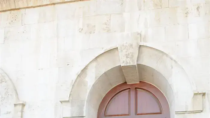 רבבות חרדים מפגינים בירושלים כנגד החלטה לאסור את הורי התלמידות מעמנואל- יוני 2010 רבבות חרדים מפגינים בירושלים כנגד החלטה לאסור את הורי התלמידות מעמנואל- יוני 2010