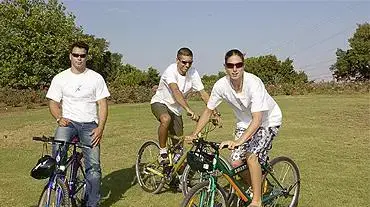 גל פרידמן ולי קורזיץ במסע אופניים ( הועד האולמפי ) גל פרידמן ולי קורזיץ במסע אופניים ( הועד האולמפי )