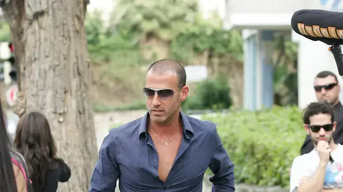 סער שיינפיין חוזר הביתה, ת"א, מרץ 2010 סער שיינפיין חוזר הביתה, ת"א, מרץ 2010