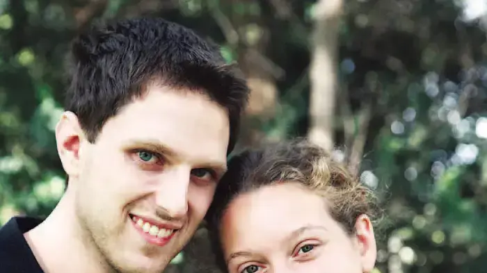 ליז מקנדה ודניאל מאנגליה ליז מקנדה ודניאל מאנגליה