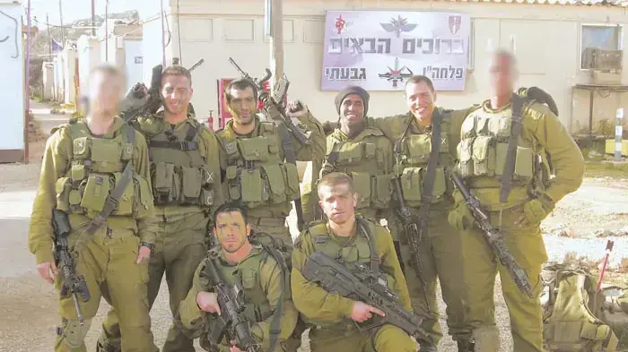 חיילים מפלחה"ן גבעתי חיילים מפלחה"ן גבעתי