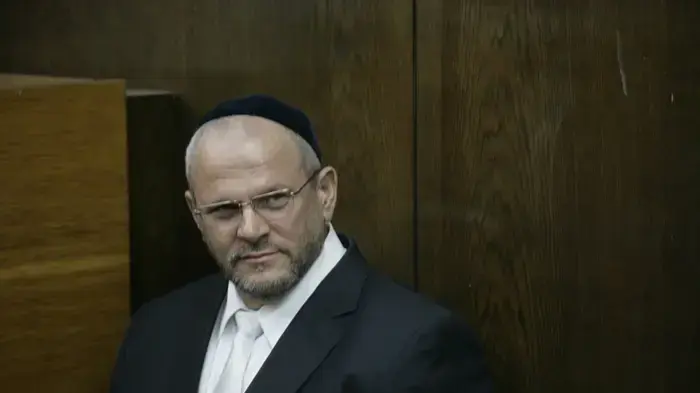 דודי אפל בבית משפט בזמן גזר דינו- יולי 2010 דודי אפל בבית משפט בזמן גזר דינו- יולי 2010