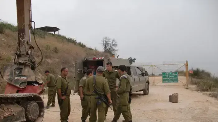 כוחות צה"ל מתרכזים בגבול הצפון במקום התקרית במשגב עם - אוגוסט 2010 כוחות צה"ל מתרכזים בגבול הצפון במקום התקרית במשגב עם - אוגוסט 2010
