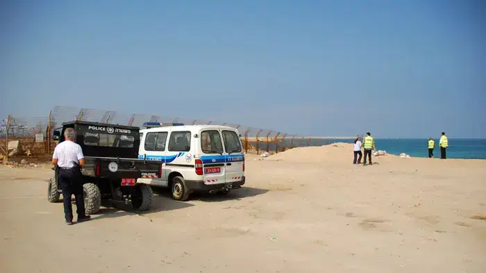 חיפושים אחרי הצוללן הנעדר בחוף הים של אשדוד- אוגוסט 2010 חיפושים אחרי הצוללן הנעדר בחוף הים של אשדוד- אוגוסט 2010
