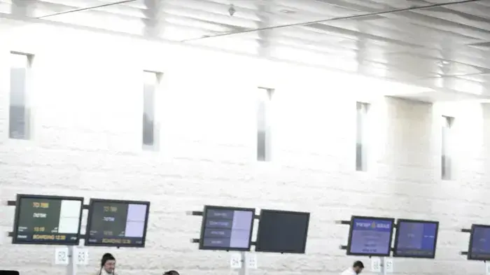 חסידים ממריאים לקבר הרב נחמן מאומן ספטמבר 2010 חסידים ממריאים לקבר הרב נחמן מאומן ספטמבר 2010