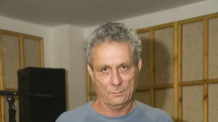 עובד במאיר אריאל. עדר עובד במאיר אריאל. עדר