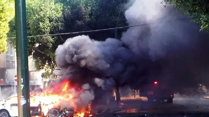 פיצוץ מטען ברכבו של יניב כהן בהרצליה פיצוץ מטען ברכבו של יניב כהן בהרצליה