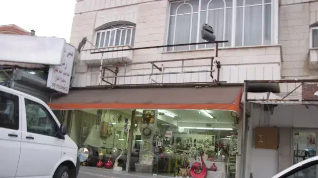 חנויות בטירה חנויות בטירה