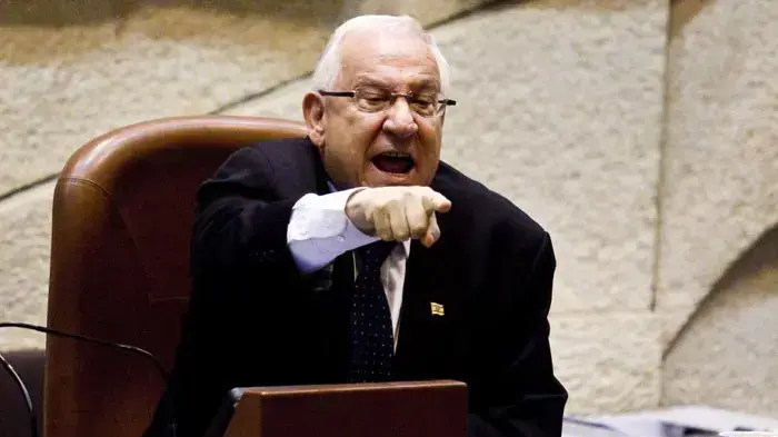ראובן (רובי) ריבלין בפתיחת מושב הכנסת, אוקטובר 2010 ראובן (רובי) ריבלין בפתיחת מושב הכנסת, אוקטובר 2010