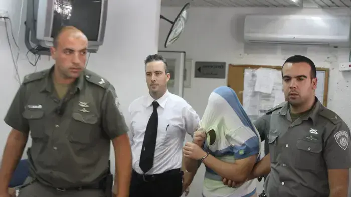 הארכת מעצר לקטין בן 16 שהכה את המורה שלו, אוקטובר 2010 הארכת מעצר לקטין בן 16 שהכה את המורה שלו, אוקטובר 2010