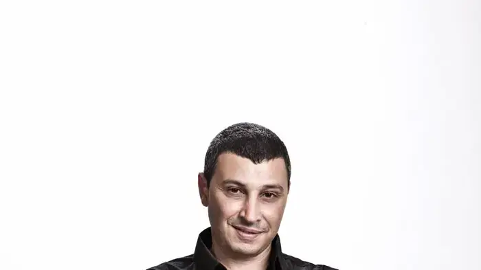 גרם לנו להפסיק להסתכל על השכונה כעל סרח עודף. דודו בוסי גרם לנו להפסיק להסתכל על השכונה כעל סרח עודף. דודו בוסי