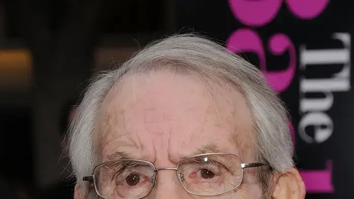 טום בוסלי טום בוסלי