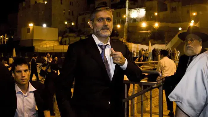 יום הולדת לשר השיכון אריאל אטיאס במנהרת הכותל, אוקטובר 2010