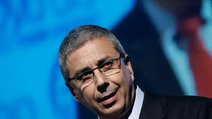 ציון קינן, מנכ"ל בנק הפועלים, בכנס ישראל לאחריות תאגידית, אוקטובר 2010 ציון קינן, מנכ"ל בנק הפועלים, בכנס ישראל לאחריות תאגידית, אוקטובר 2010