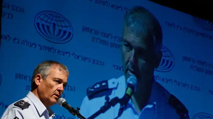 מפכ"ל המשטרה, דודי כהן בכנס להגנת המולדת, נובמבר 2010 מפכ"ל המשטרה, דודי כהן בכנס להגנת המולדת, נובמבר 2010
