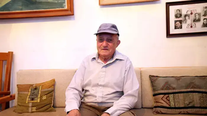 צבי אלי ממטולה שקיבל איומים לא להשכיר את ביתו לערבים, נובמבר 2010 צבי אלי ממטולה שקיבל איומים לא להשכיר את ביתו לערבים, נובמבר 2010